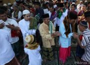 Halal Bihalal: Pribumisasi Ajaran Islam